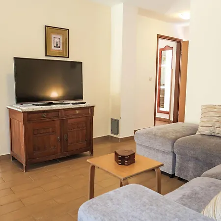 בית נופש Nika By Interhome *