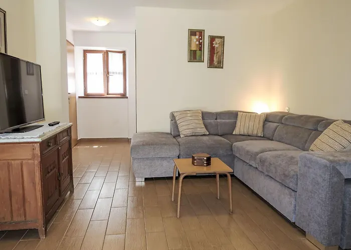 Nika By Interhome Vakantiehuis Kršan